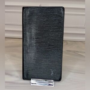 Louis Vuitton Black Epi Leather Long Bifold Wallet | Men’s Classic